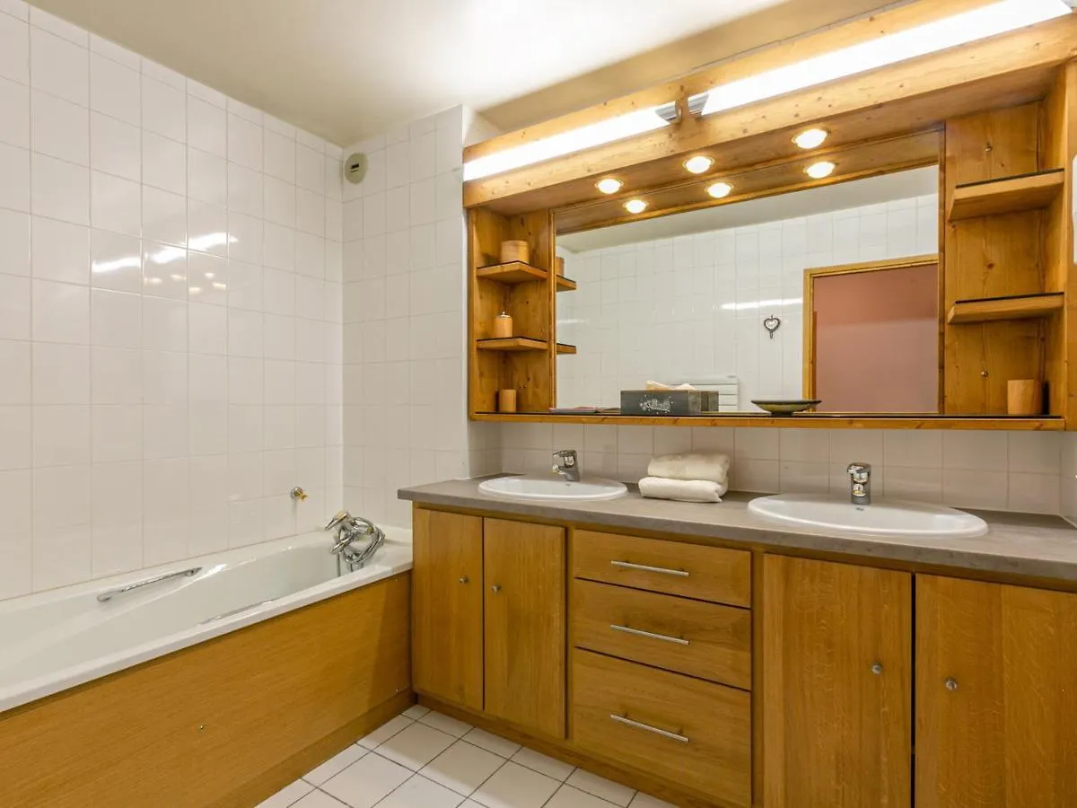 Apartment Chalet De Luxe Avec Sauna, Cheminee Et Wifi A Val-D'Isere - Fr-1-694-17 France