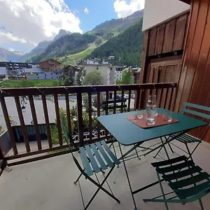 Appartement De Charme Hyper Centre à Val D'isère, Val-dʼIsère